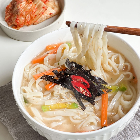 [귀빈정] 명장 생 칼국수 6인분+소스6개