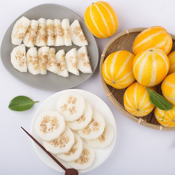 [신한카드 할인] [흙이음] 아삭아삭 달콤한 하우스 참외  가정용 1kg