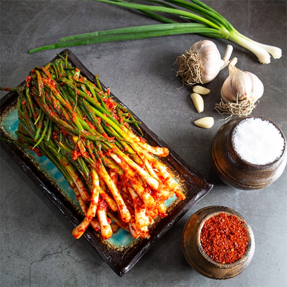 익을수록 더 맛있는 파김치(푸)