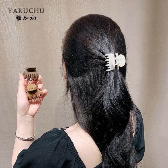 [특별할인] 지알비 매트 모던 헤어집게핀 4개입