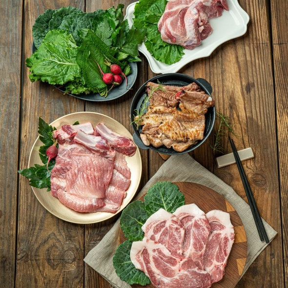 1+ 등급 무항생제 한돈 암돼지 생 삼겹살 목살 돼지고기 오겹살 대패삼겹살 항정상 가브리살  500g 300g 