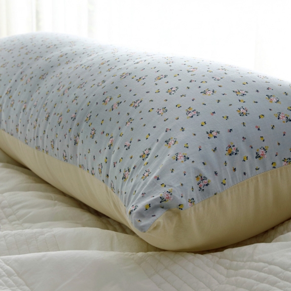 [Guy Laroche]  기라로쉬 일리 롱쿠션(솜포함)(아이보리)