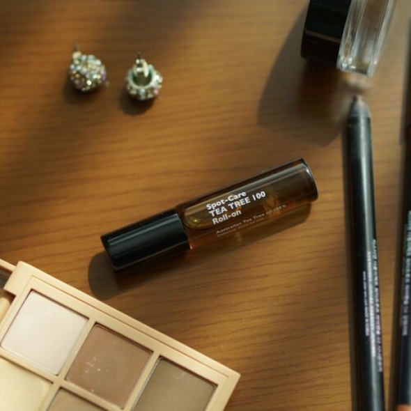 [레이지소사이어티] 스팟케어 티트리 100 롤온 5.5ml