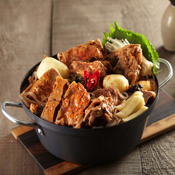 [탐라]순대보감 제주 뼈감자탕 밀키트 2.4kg