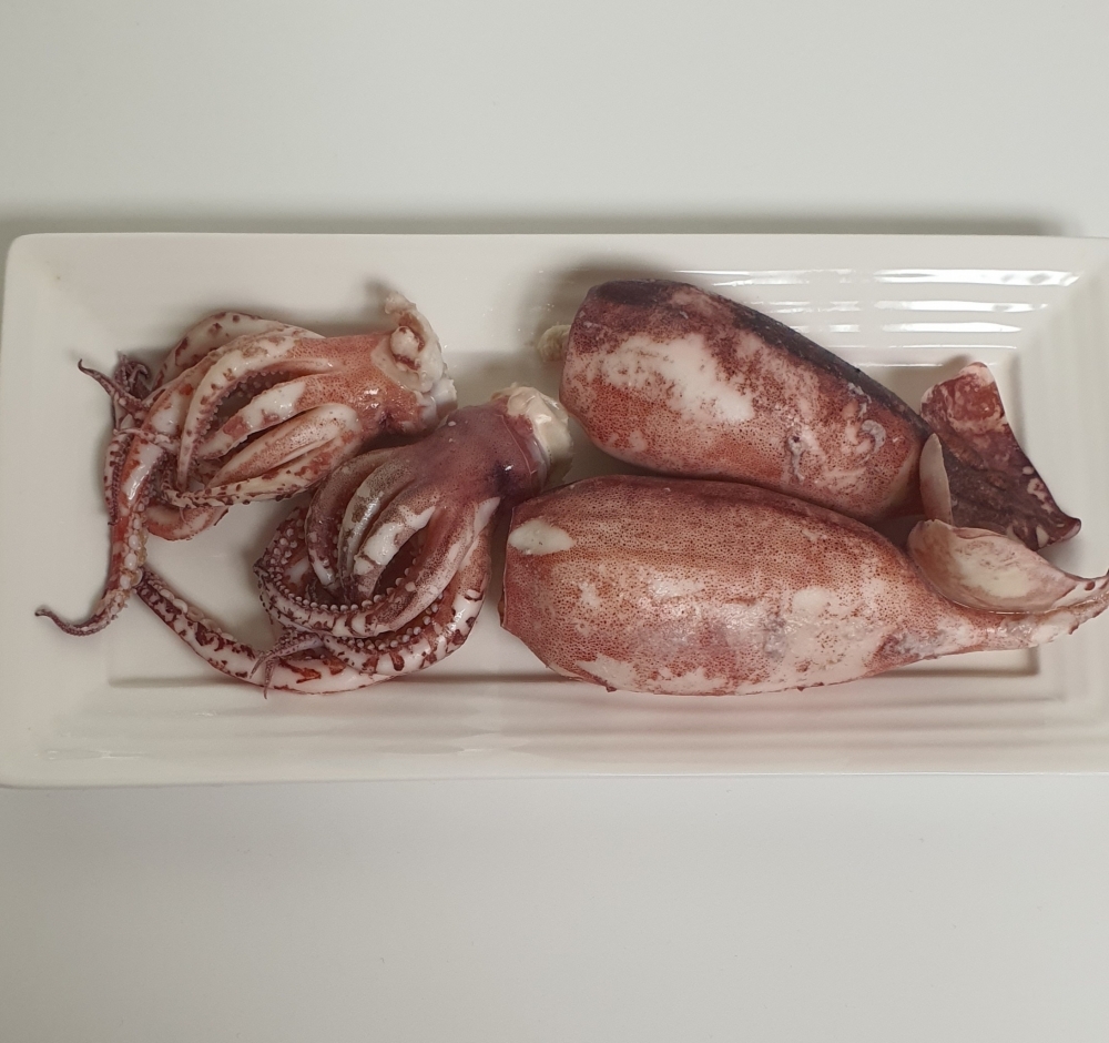 [水] 이순신수산 국내산 신진도 내장가득 통오징어 중 800g 대 1kg 조업당일 급속냉동