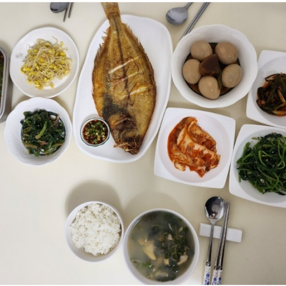 홍지수산 가자미 1마리 생선조림 구이  큰생선 고흥 반건조생선