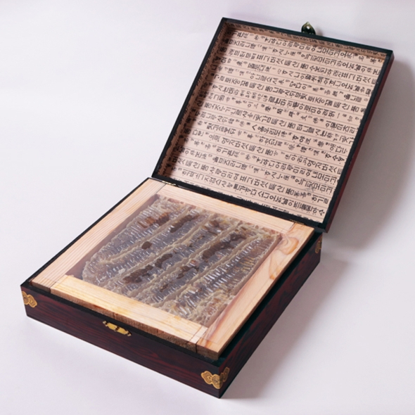 산지직송 국내산 벌집꿀 선물세트 밀랍꿀 벌꿀집 2kg 고가구 상자 3.6kg 꿀선물세트