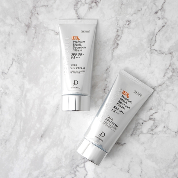 데이셀 에스테니끄 달팽이 선크림 70g (SPF50+) 끈적임없는 미백 톤업 선크림