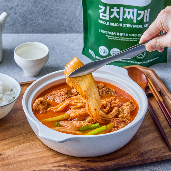 마지막  국물  한  숟가락까지  100% 국내산 김치를  통으로  통김치찌개   650g*2팩