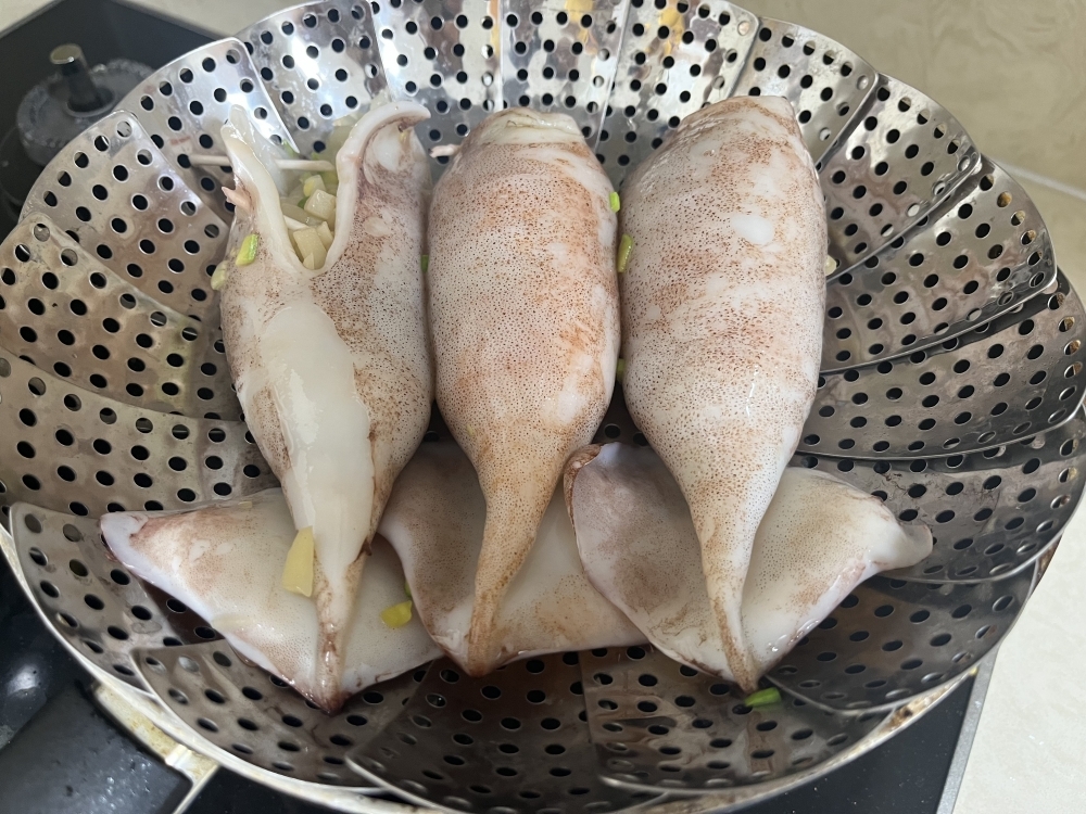 [水] 이순신수산 국내산 신진도 내장가득 통오징어 중 800g 대 1kg 조업당일 급속냉동