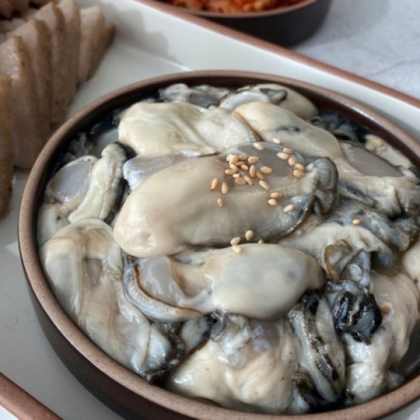 [김장철] 산지직송 최상급 통영 깐 굴 1kg  버블세척 