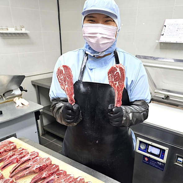 [고기집 짚불장] 허브로 숙성한 양갈비 램 숄더랙 400g(쯔란소스 증정)