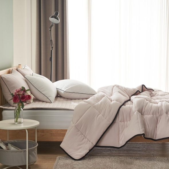 [Guy Laroche] 슈크림 세미워싱 이불