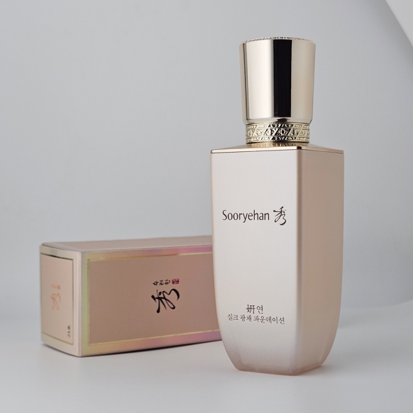 수려한 실크광채 파운데이션  /주름개선 자외선차단 SPF35