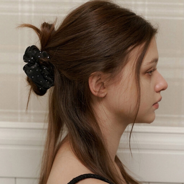 카인더베이비 블랙 글리터 펄 새틴 스크런치