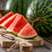 [부엌애] 당도선별 고당도 봄 수박 4kg