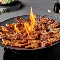 [구이삼]특제 비법소스의 풍부한 감칠맛 양념 LA한입 갈비 800g(2팩/4팩)