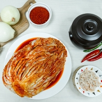 신선한 재료로만든 매운김치(푸)