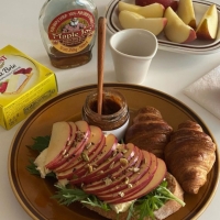 경북 부사사과 (정품) 중대과 로얄사이즈 (일반포장) 아삭 단단 부사 3kg / 5kg