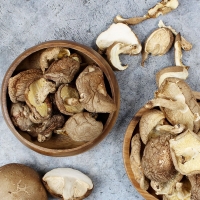 예산청년농부의 국내산 무농약 건 표고버섯 (국물용/육수용) 350g