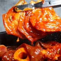 [국내산/극한직업 방영] 매콤 한우 우족찜 650g