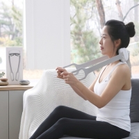 퀸메이드 쿨타임 무선 목 어깨 마사지기 넥마사지기 회전모드 4종 적외선 온열모드